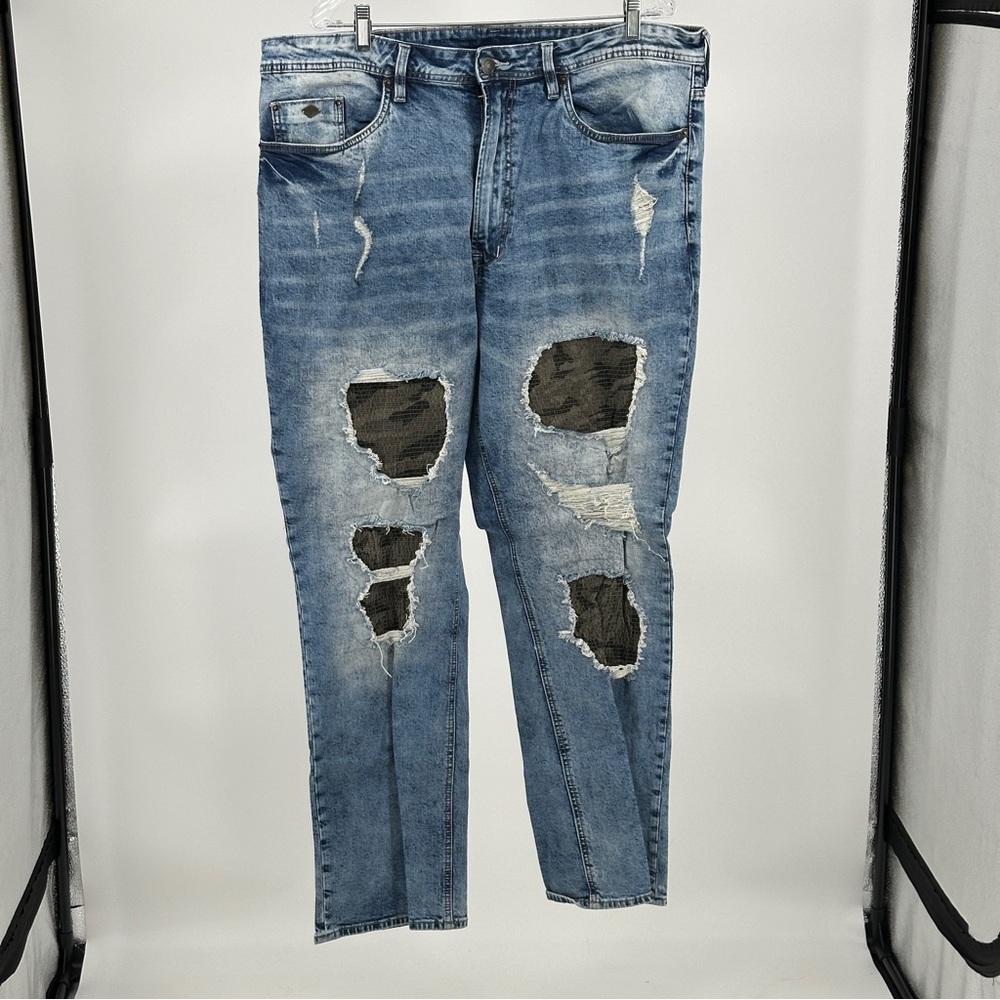 Men’s Buffalo David Bitton Distressed Camo Patch Jeans 42